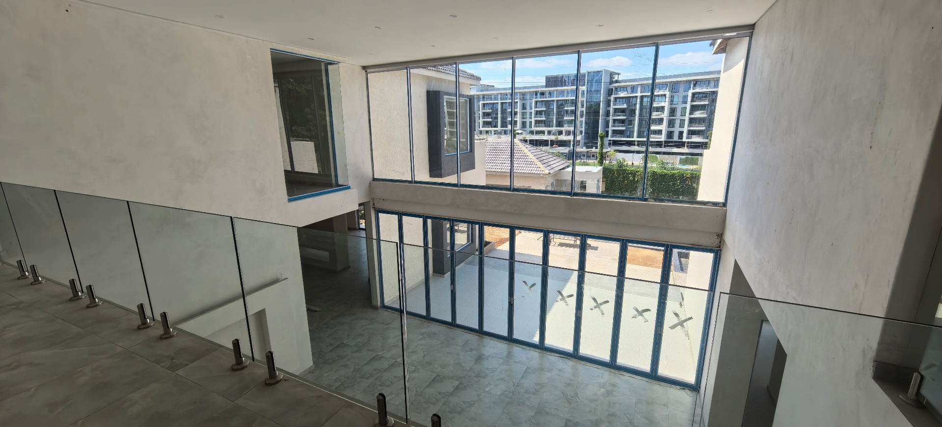 House Molepe — Sandton, JHB